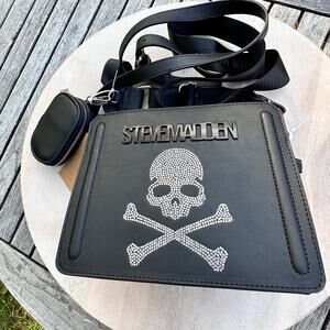 Steve Madden Bevelyn Crossbody Bling Skull Black Purse Zip Pouch TikTok NWT